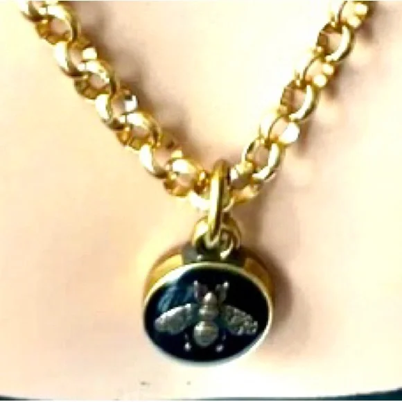 Gucci Gold and Black Bee Necklace and the leopard head also on necklace - Picture 3 of 11